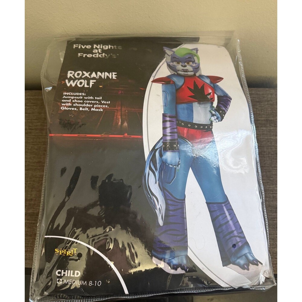 New Youth Five Nights at Freddy's Roxanne Wolf 
Costume Size Medium Ages 8-10